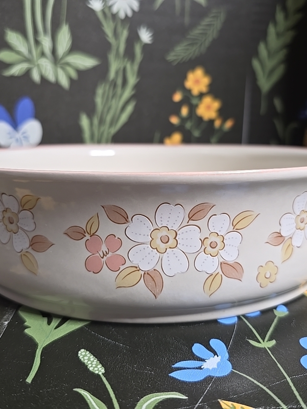 Floral Ceramic Serving Bowl in Soft Pastel 9" Made In Japan Stoneware
